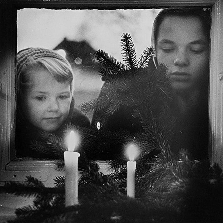 Item #CL188-5 Through The Windowpanes, Christmas Time. Heide Smith, b.1937 German/Australian.